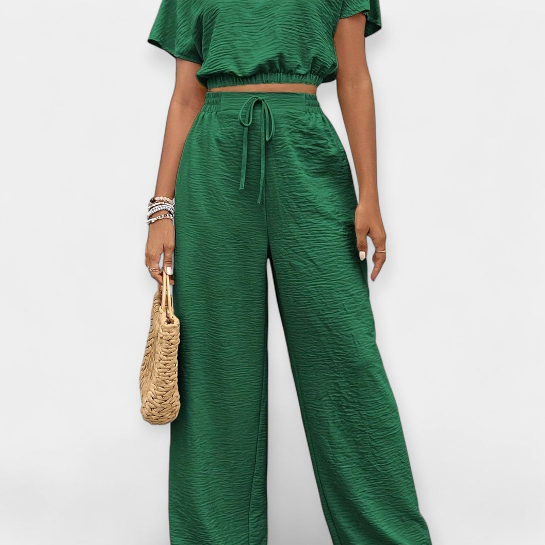 Chic Relaxed Fit Ensemble