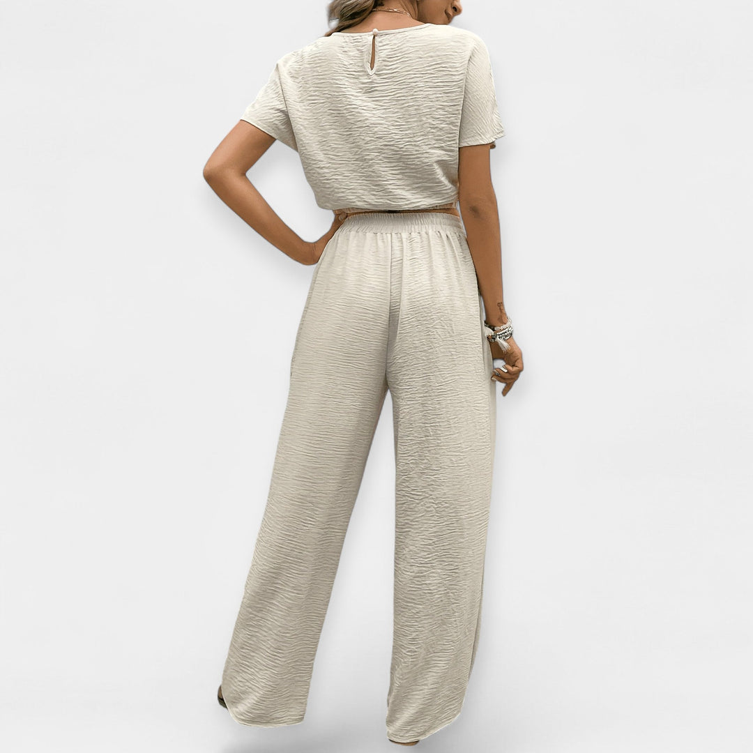 Chic Relaxed Fit Ensemble
