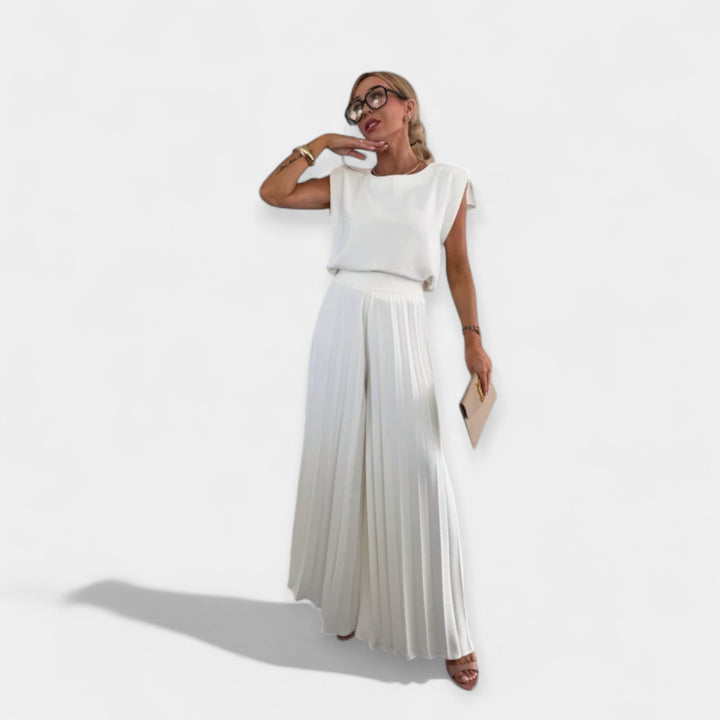 Summer Outfit: Top and Pants Set