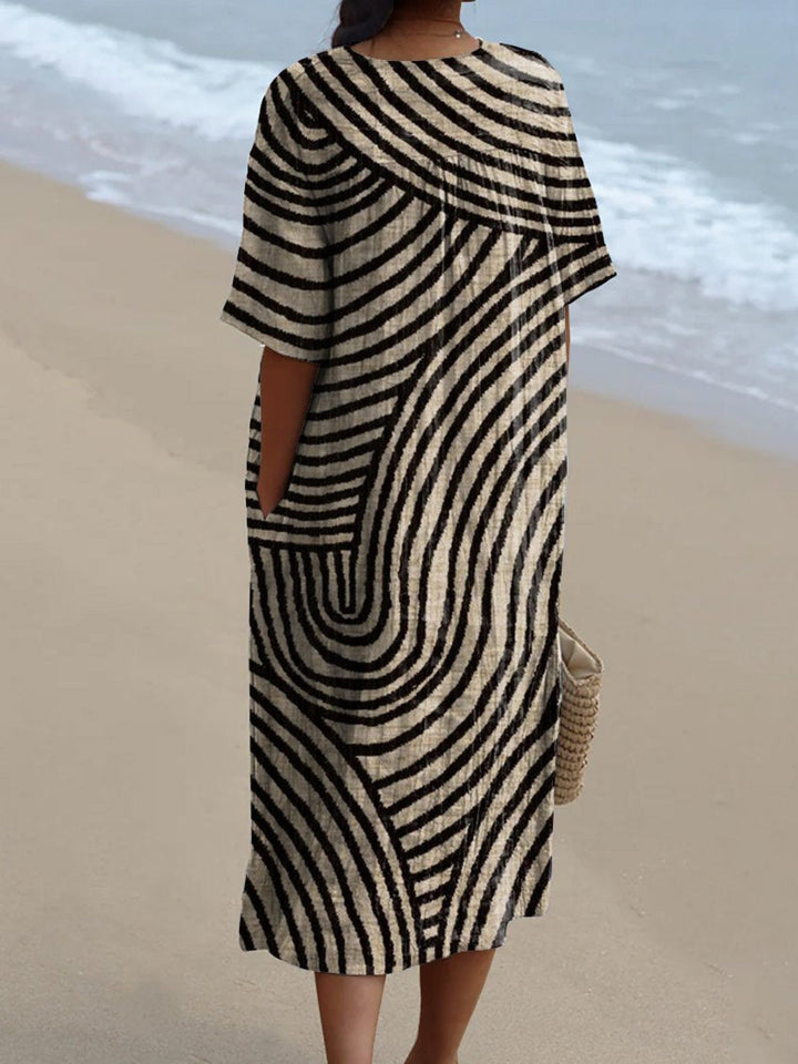 Elara – Graphic Dress